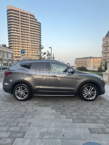 Hyundai Santa Fe-6