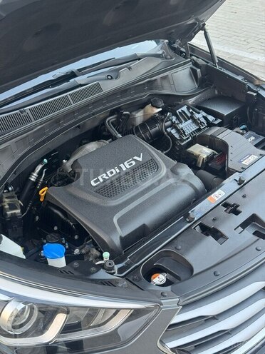 Hyundai Santa Fe-17