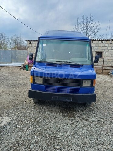 Mercedes 208 D 1992, 450,000 km - 2.5 l - Ağdam