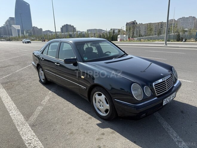 Mercedes E 240 1998, 216,000 km - 2.4 l - Bakı