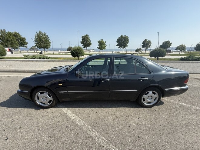 Mercedes E 240 1998, 216,000 km - 2.4 l - Bakı