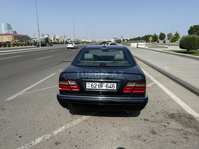 Mercedes E 240 1998, 216,000 km - 2.4 l - Bakı