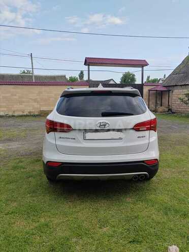 Hyundai Santa Fe-6