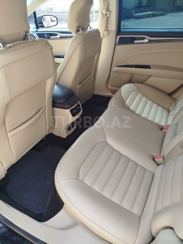 Ford Fusion (North America)-13