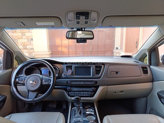 Kia Carnival 2015, 243,000 km - 2.2 l - Bakı