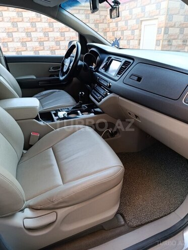 Kia Carnival 2015, 243,000 km - 2.2 l - Bakı