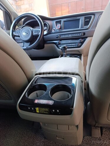 Kia Carnival 2015, 243,000 km - 2.2 l - Bakı