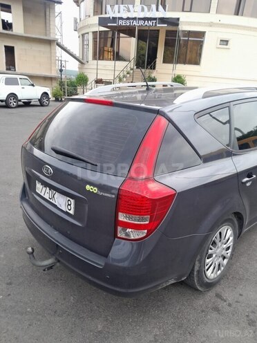 Kia Ceed 2009, 230,000 km - 1.6 л - Quba