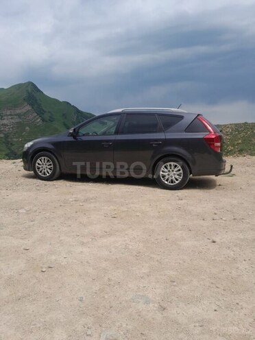 Kia Ceed 2009, 230,000 km - 1.6 л - Quba