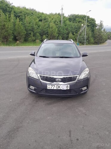 Kia Ceed 2009, 230,000 km - 1.6 л - Quba