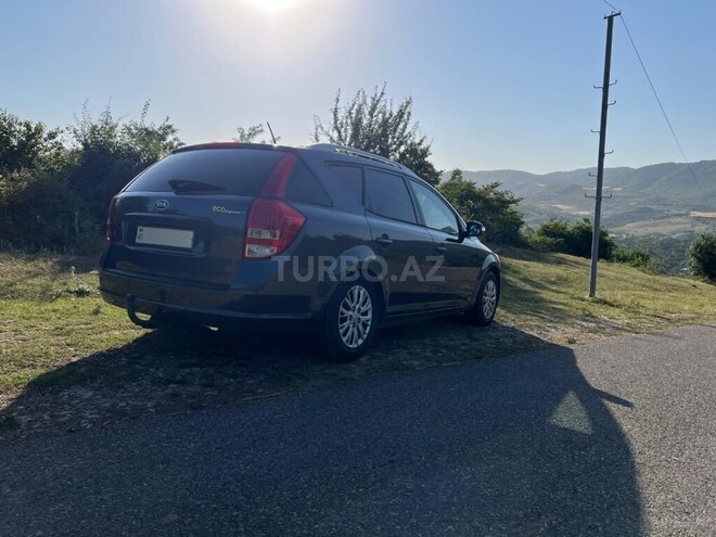 Kia Ceed 2009, 230,000 km - 1.6 л - Quba