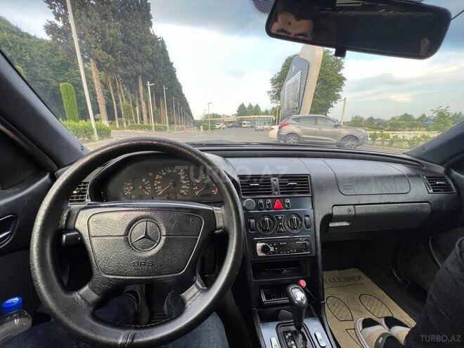 Mercedes C 220 d-19
