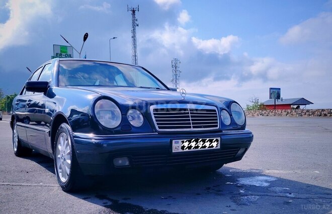 Mercedes E 240 1997, 325,500 km - 2.4 l - Bakı