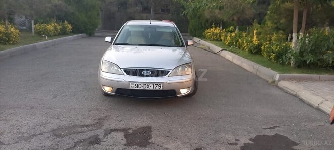 Ford Mondeo 2003, 200,000 km - 2.0 l - Ucar
