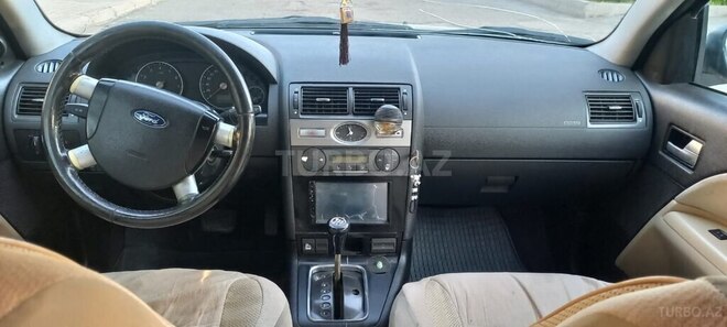 Ford Mondeo 2003, 200,000 km - 2.0 l - Ucar