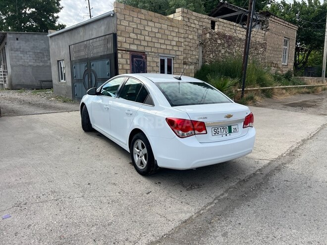 Chevrolet Cruze 2015, 177,000 km - 1.4 л - Samux