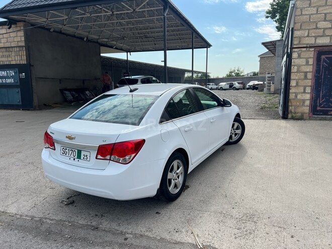 Chevrolet Cruze 2015, 177,000 km - 1.4 л - Samux