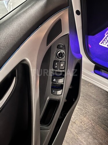 Hyundai Elantra 2015, 149,000 km - 1.8 l - Bakı