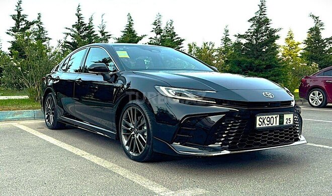 Toyota Camry-5