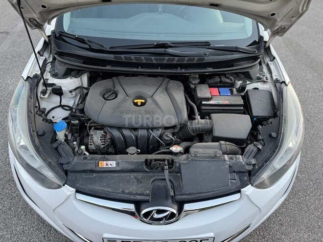 Hyundai Elantra 2015, 156,600 km - 1.8 l - Bakı