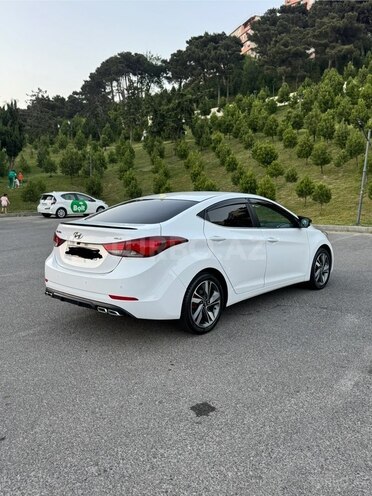 Hyundai Elantra 2015, 156,600 km - 1.8 l - Bakı