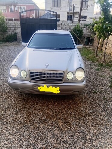 Mercedes E 200 1996, 320,000 km - 2.0 л - Bakı