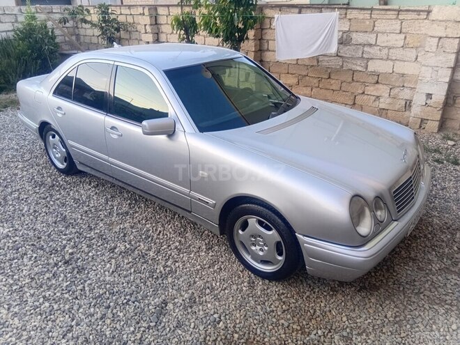Mercedes E 200 1996, 320,000 km - 2.0 л - Bakı
