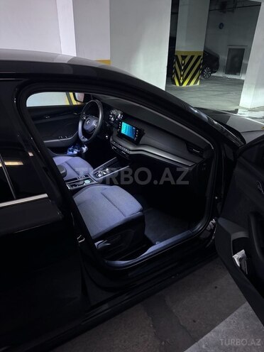 Skoda Octavia 2022, 37,000 km - 1.6 л - Bakı