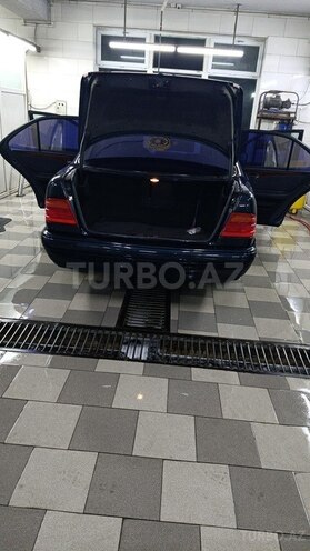 Mercedes E 240 1998, 300,000 km - 2.4 l - Bakı