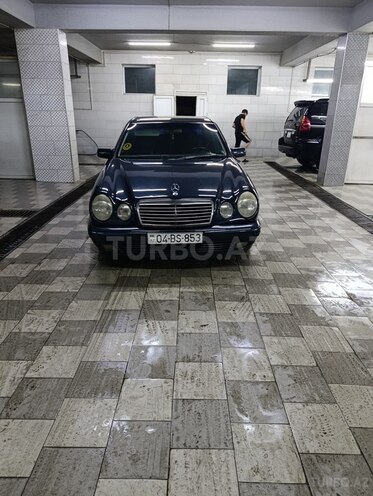 Mercedes E 240 1998, 300,000 km - 2.4 l - Bakı