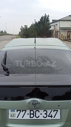 Toyota Prius-5