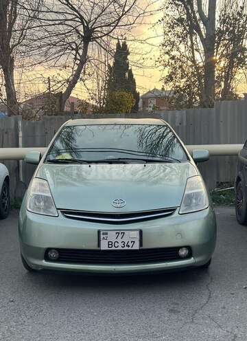 Toyota Prius-2