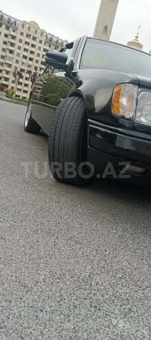 Mercedes E 280 1990, 402,000 km - 2.8 l - Bakı