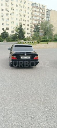 Mercedes E 280 1990, 402,000 km - 2.8 l - Bakı