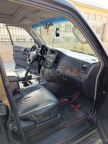 Mitsubishi Pajero 2007, 221,000 km - 3.0 l - Bakı