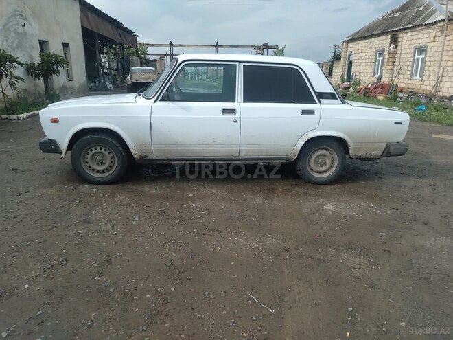 LADA (VAZ) 2107 1999, 15,000 km - 1.5 l - Göygöl