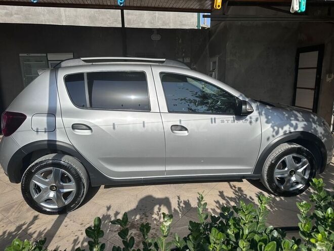 Renault Sandero Stepway 2015, 61,000 km - 1.6 l - Bakı