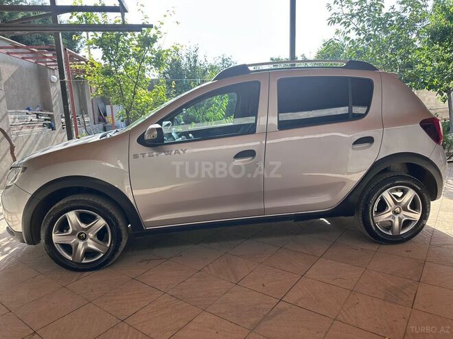 Renault Sandero Stepway 2015, 61,000 km - 1.6 l - Bakı