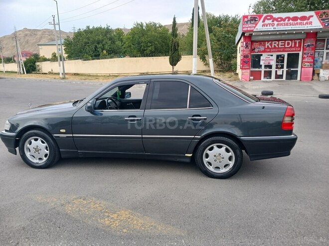 Mercedes C 220 1996, 378,000 km - 2.2 l - Mingəçevir