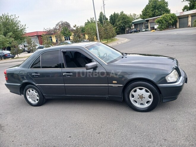 Mercedes C 220 1996, 378,000 km - 2.2 l - Mingəçevir