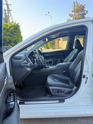 Toyota Camry-10