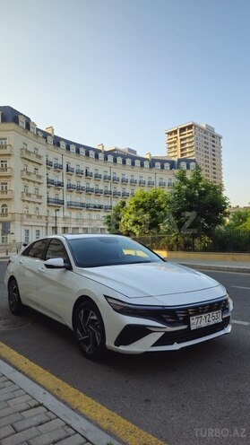 Hyundai Elantra 2024, 21,300 km - 1.6 l - Bakı