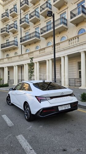 Hyundai Elantra 2024, 21,300 km - 1.6 l - Bakı