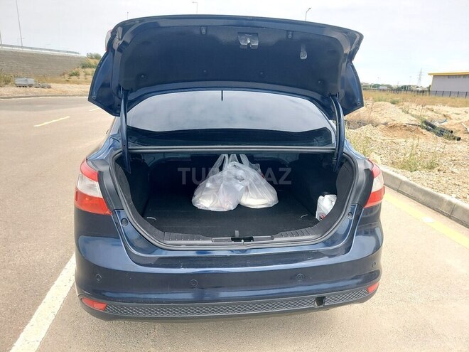 Ford Focus 2013, 233,800 km - 1.6 л - Bakı
