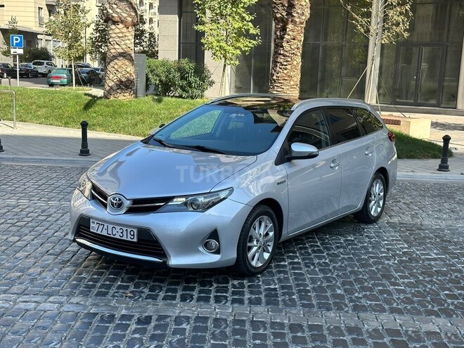 Toyota Auris 2014, 191,000 km - 1.8 l - Bakı