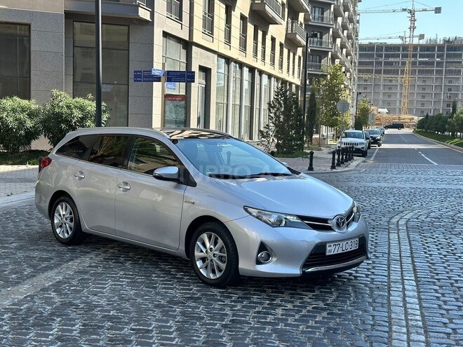 Toyota Auris 2014, 191,000 km - 1.8 l - Bakı