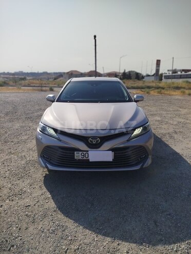 Toyota Camry-1