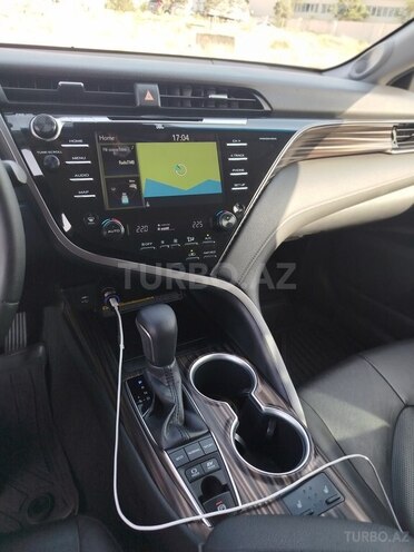 Toyota Camry-8