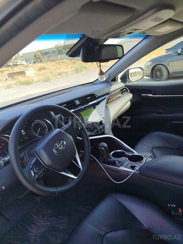 Toyota Camry-5