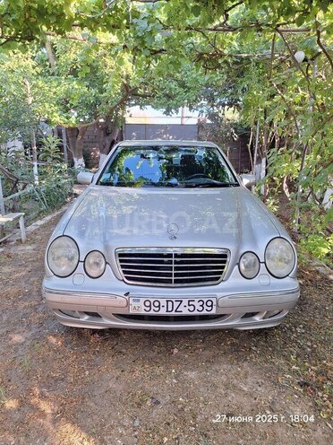 Mercedes E 240 2001, 350,000 km - 2.6 l - Bakı